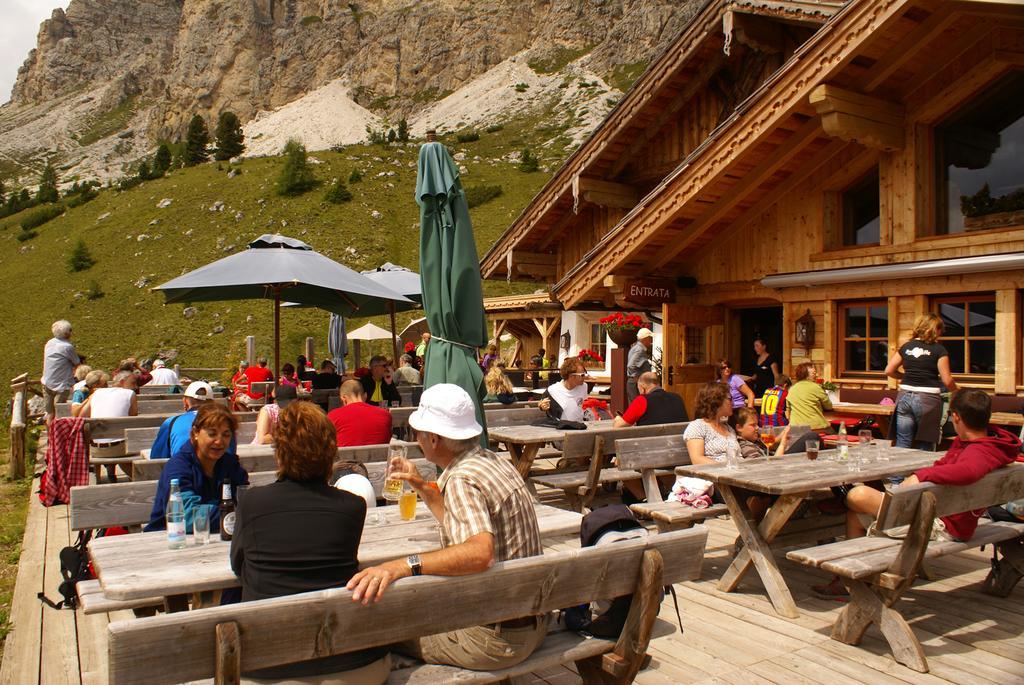 Hotel Meisules Sëlva Buitenkant foto
