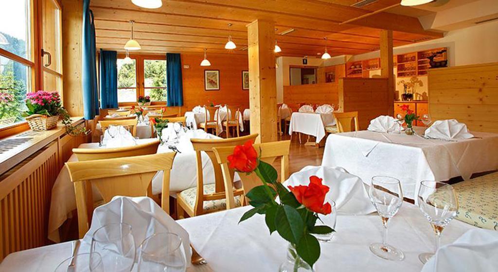 Hotel Meisules Sëlva Buitenkant foto